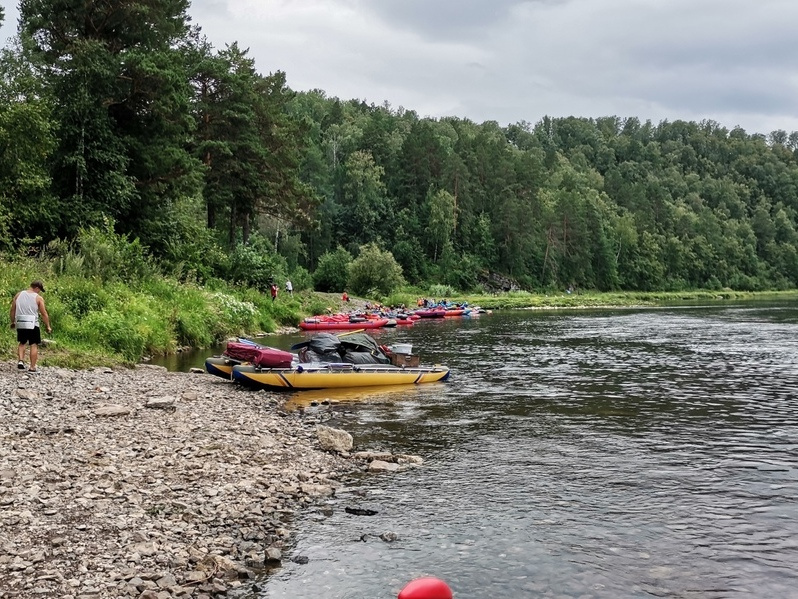 Река помощи. Пуксиб Пермский край река. Рыбалка в Нижнем Прикамье фото. Рыбалка в Нижнем Прикамье фото очень. Берега берега Досадкин.